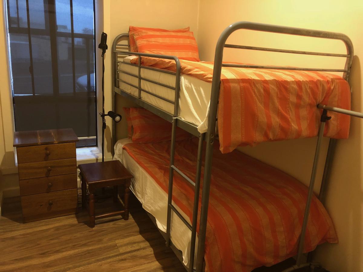 Kingscote Central Apartment Екстериор снимка